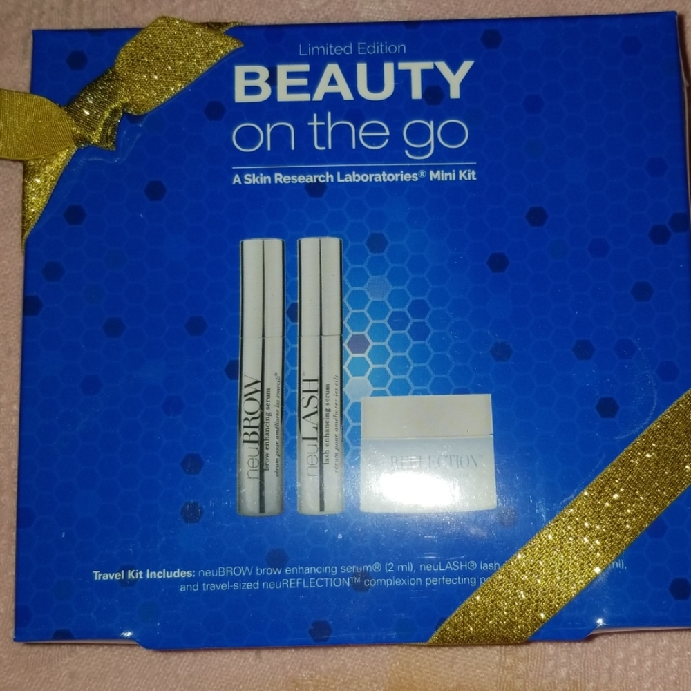 COPY - Skin Research Laboratories Gift Set